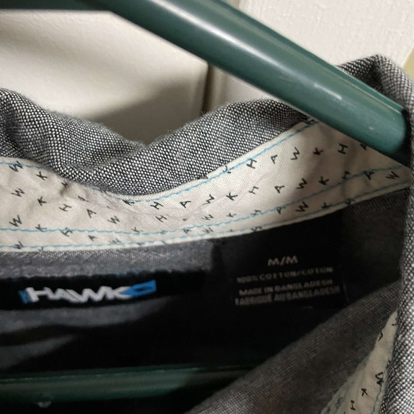 Hawk button shirt Size Medium - Picture 2 of 2